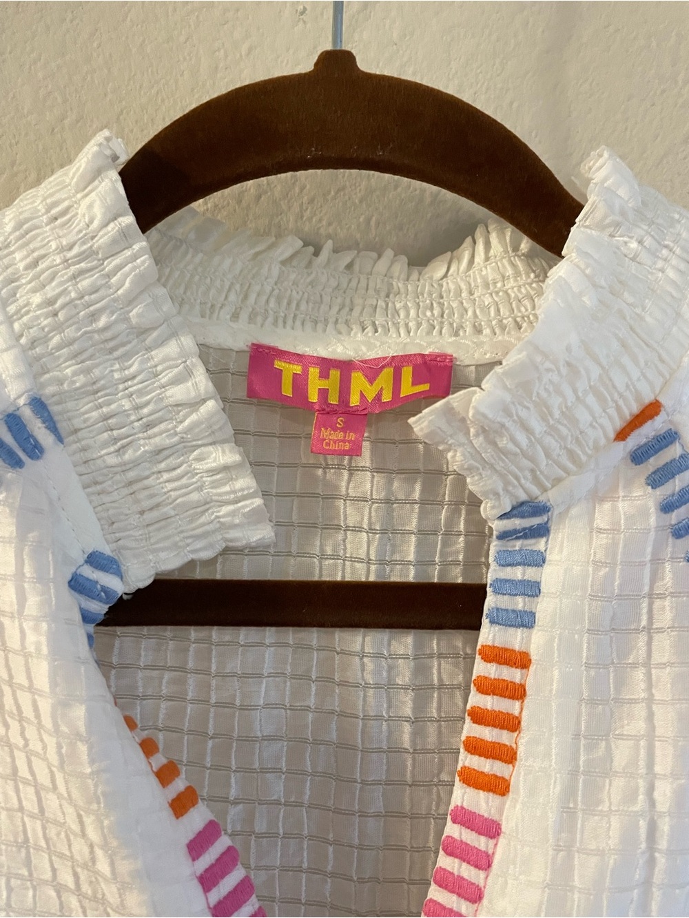 THML Floral Embroidered Puff Sleeves Ruffle Neck Texture Popover Top Size Small - Picture 4 of 8